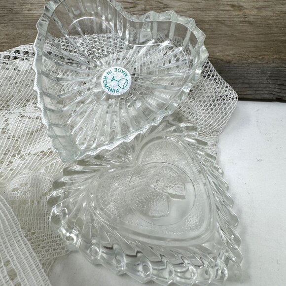 Clear Glass Heart Trinket Box Made in Romania Twin Hearts - Picture 4 of 6